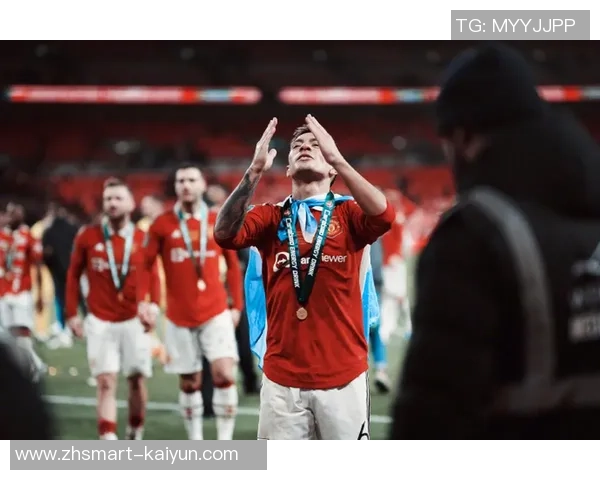 曼联迎战诺维奇联赛杯激战在即球迷期待精彩对决